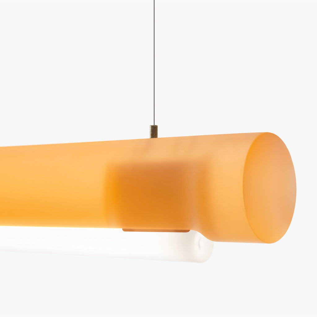 Suspension linéaire LED en acrylique teinté