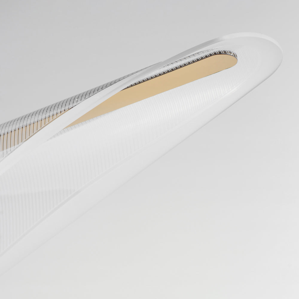 Suspension linéaire LED inspirée de la raie manta en acrylique plié