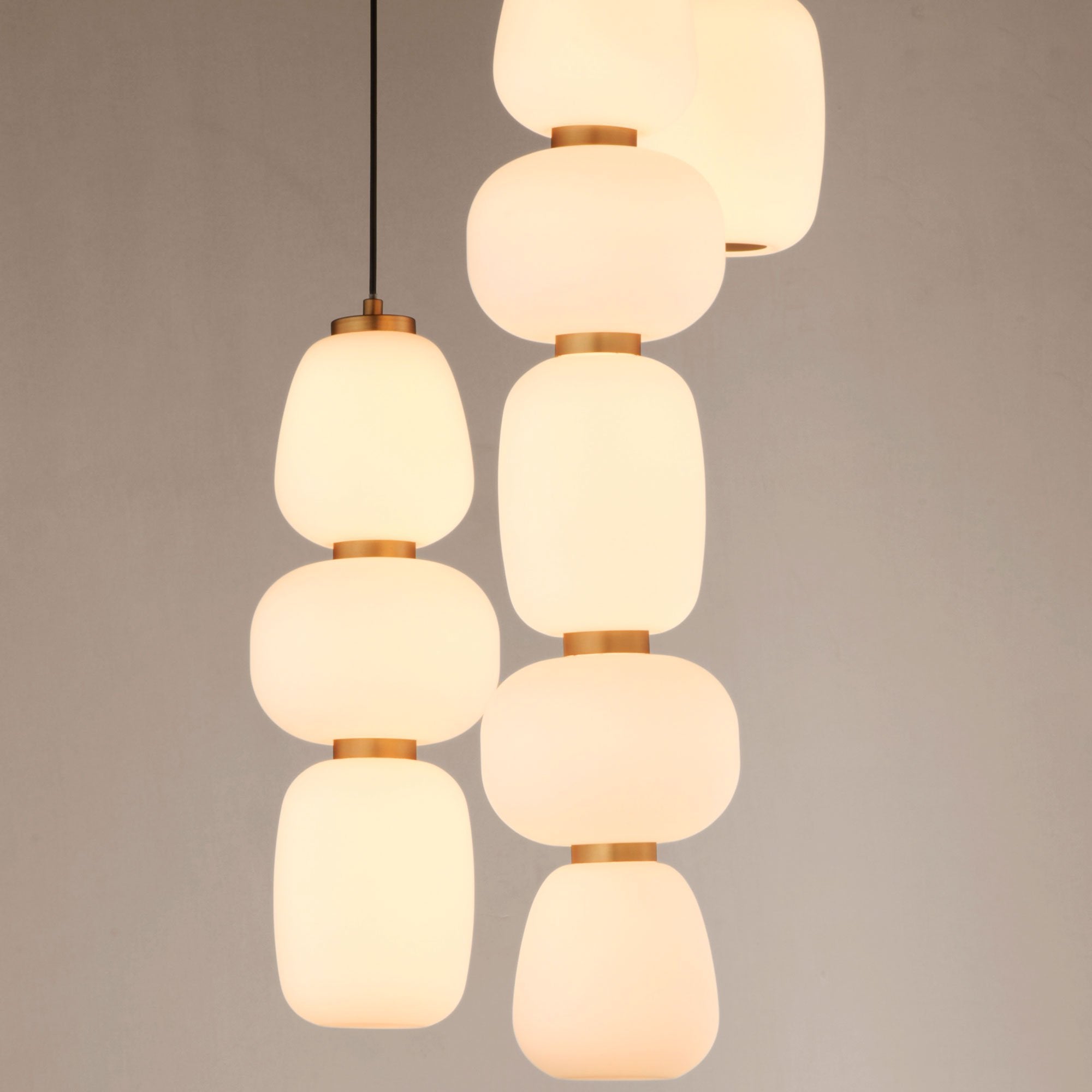 Suspension multi-lumières LED japonais lanterne, satin, verre blanc, acier, or, noir