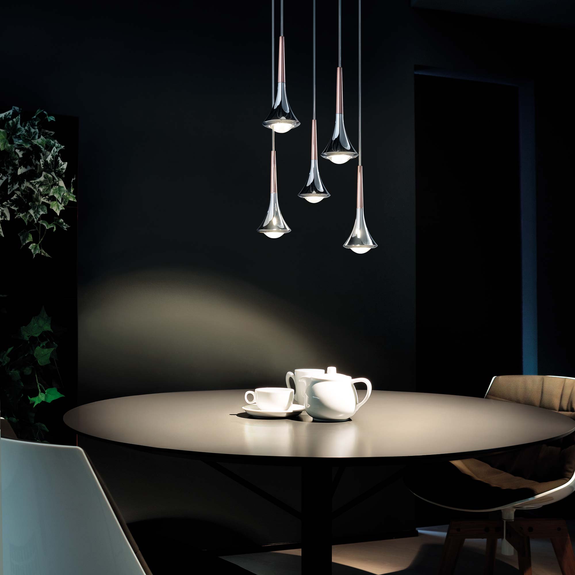 Suspension LED en métal conique avec lentille convexe Rain