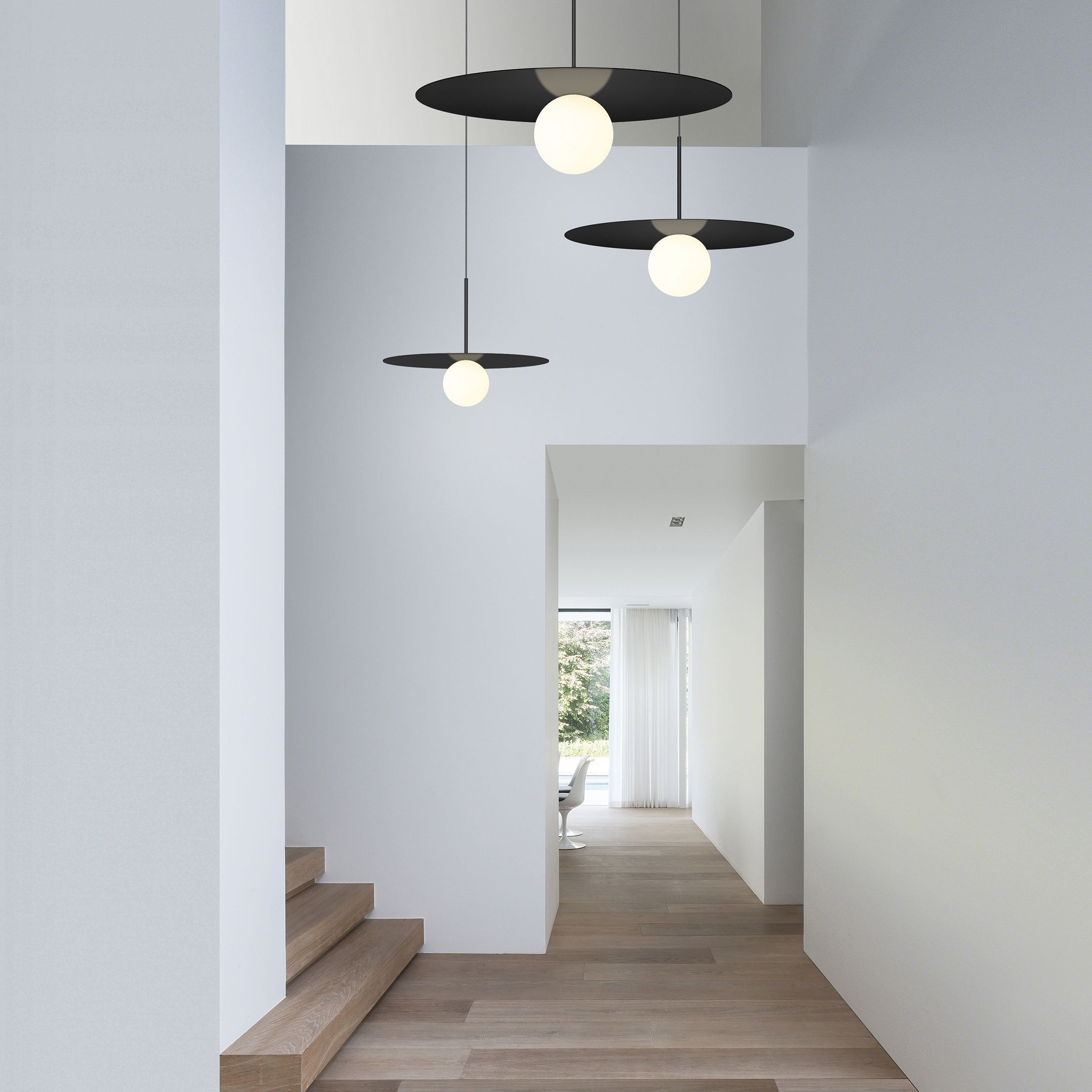 Suspension LED contemporaine "Warm Dim" à disque en verre et aluminium
