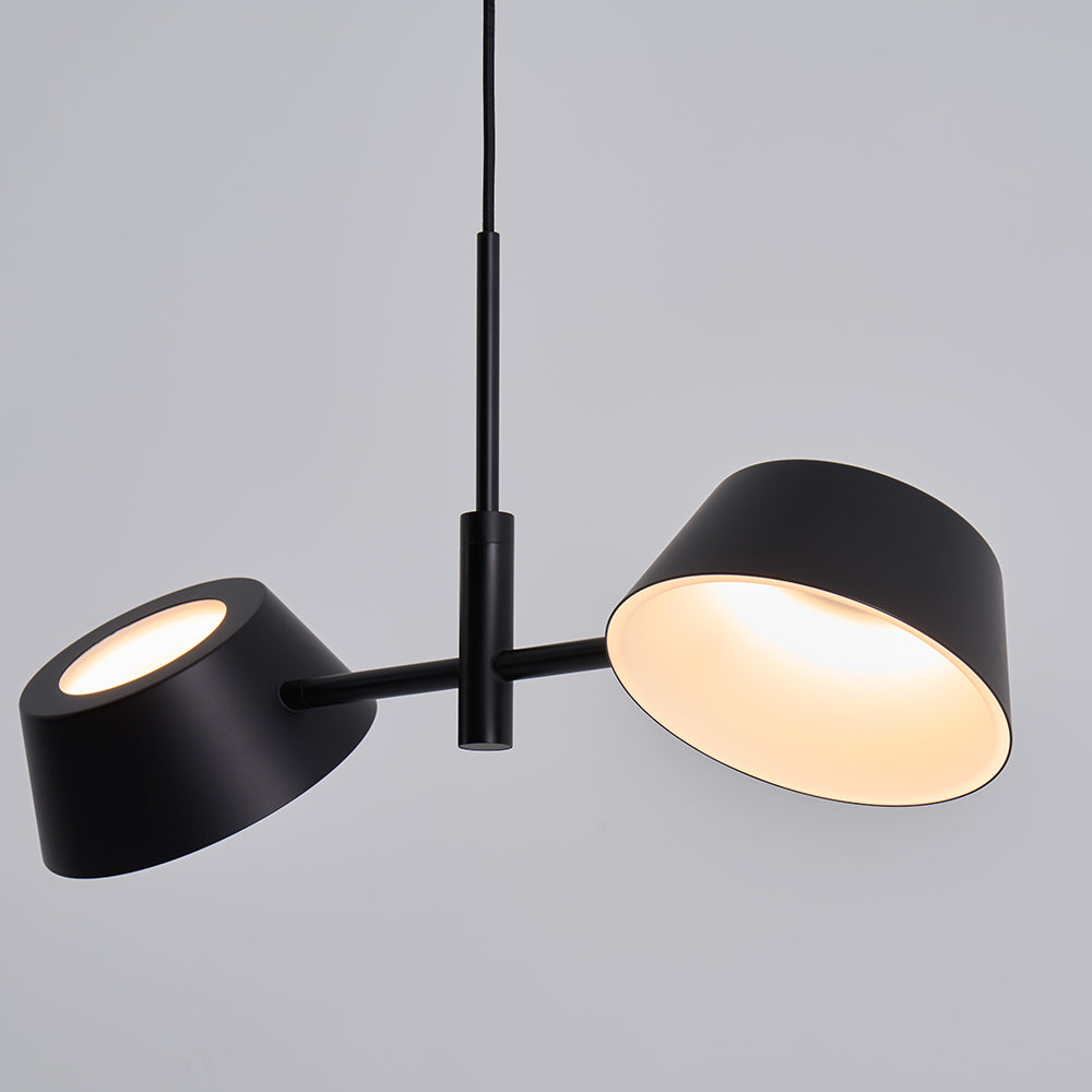 Suspension LED sculpturale creuse en métal