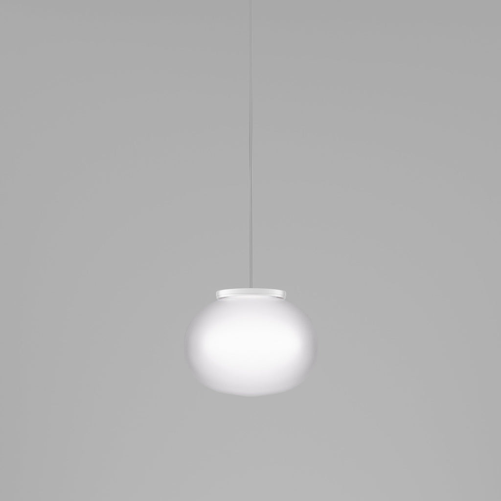 Suspension boule en verre satiné blanc