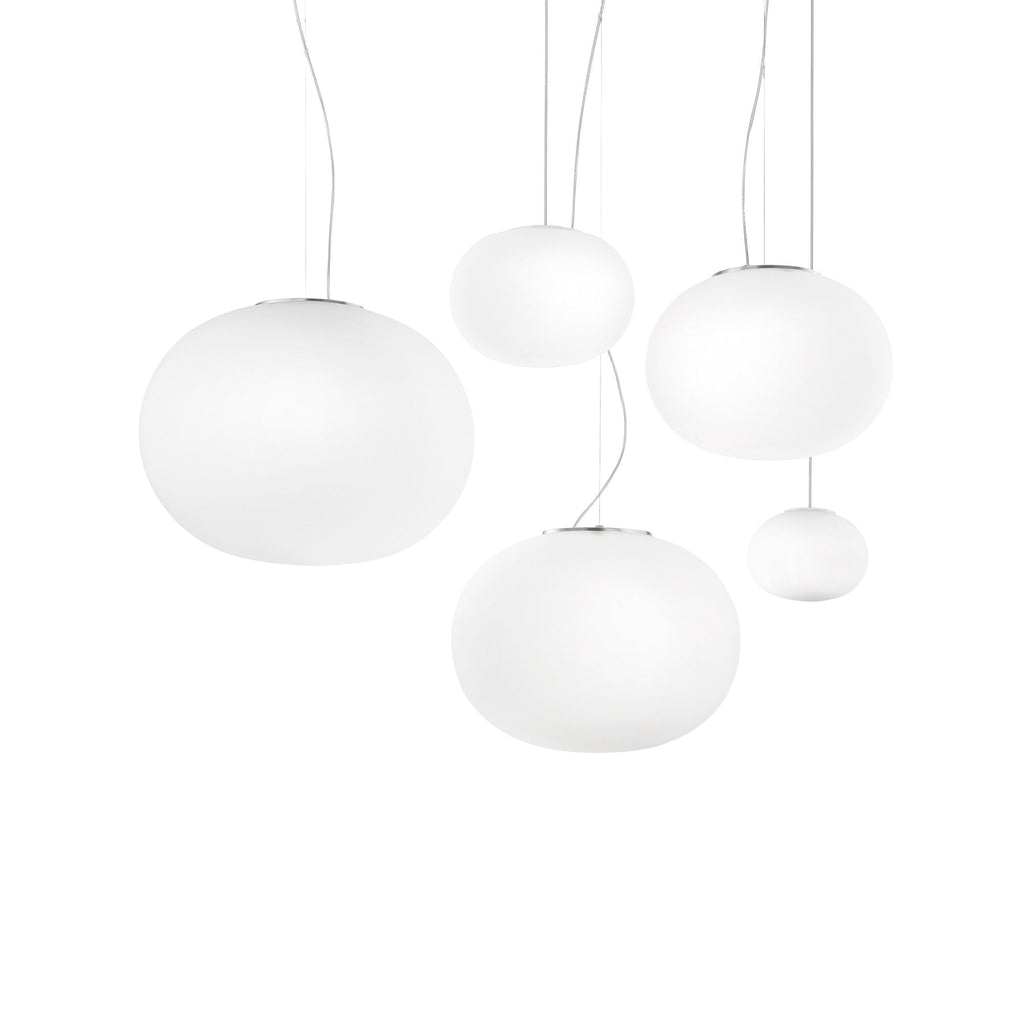 Suspension boule en verre satiné blanc